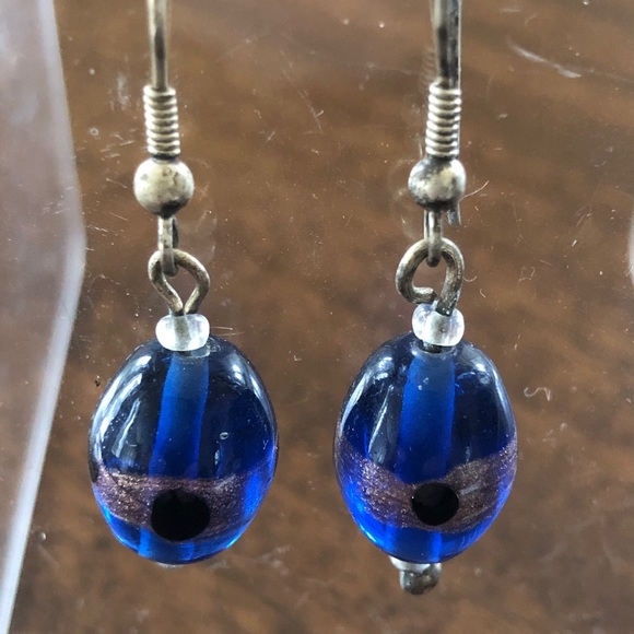 Vintage Czechoslovakian blown glass earrings - Picture 3 of 12